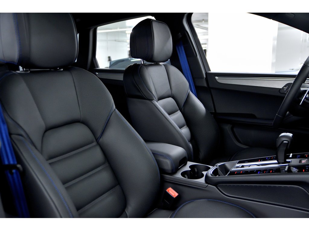 Porsche Macan AWD / Premium Plus / BOSE 2024 à Laval, Québec - 32 - w1024h768px