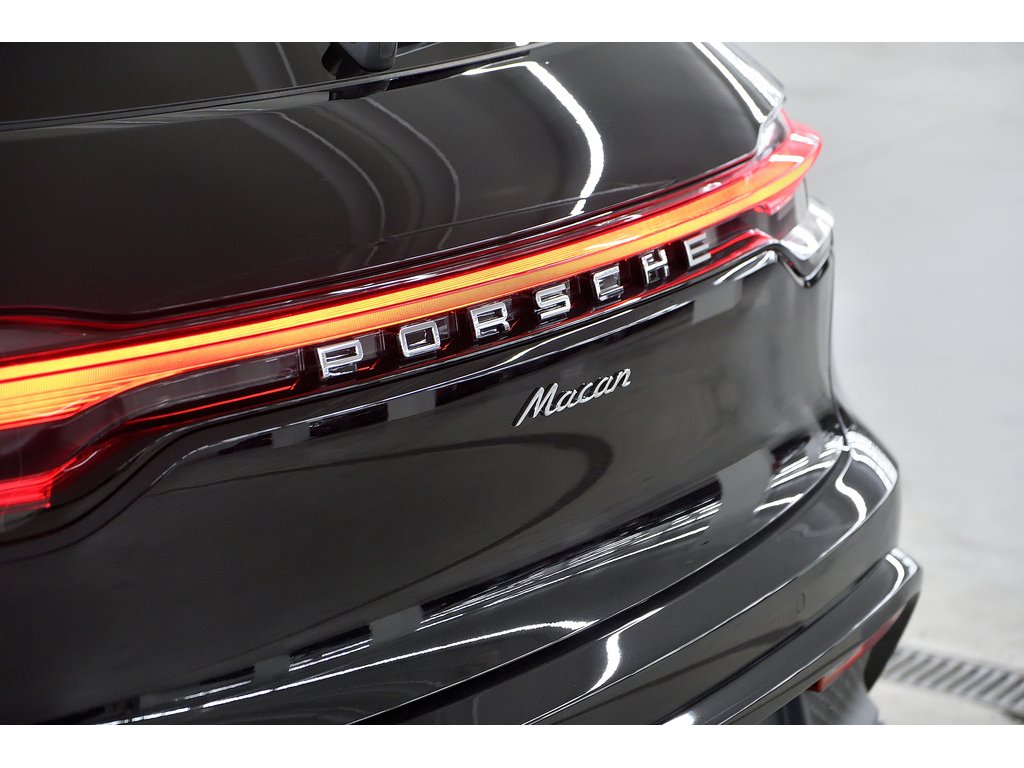 2024 Porsche Macan AWD / Premium Package Plus / BOSE in Laval, Quebec - 42 - w1024h768px