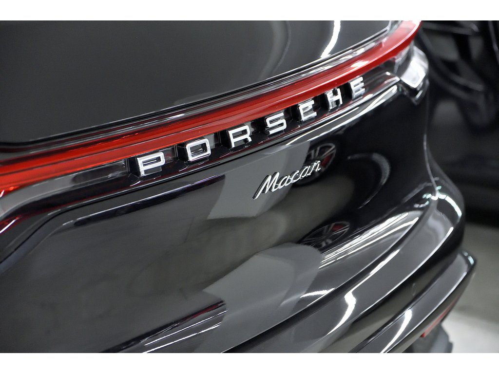 2024 Porsche Macan AWD / Premium Package Plus / BOSE in Laval, Quebec - 41 - w1024h768px