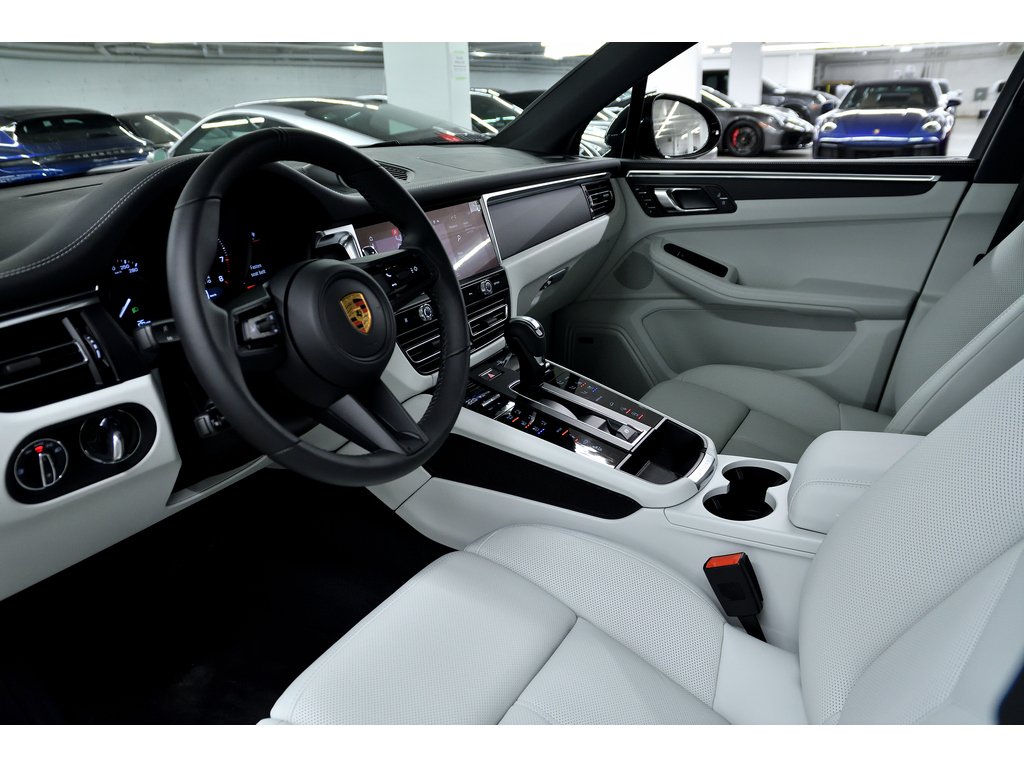 Porsche Macan AWD / Premium Package Plus / BOSE 2024 à Laval, Québec - 13 - w1024h768px