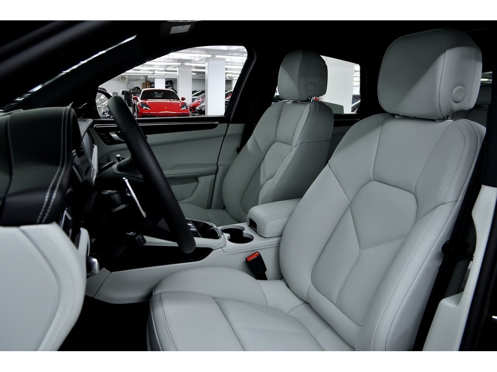 Porsche Macan AWD / Premium Package Plus / BOSE 2024 à Laval, Québec - 16 - w1024h768px