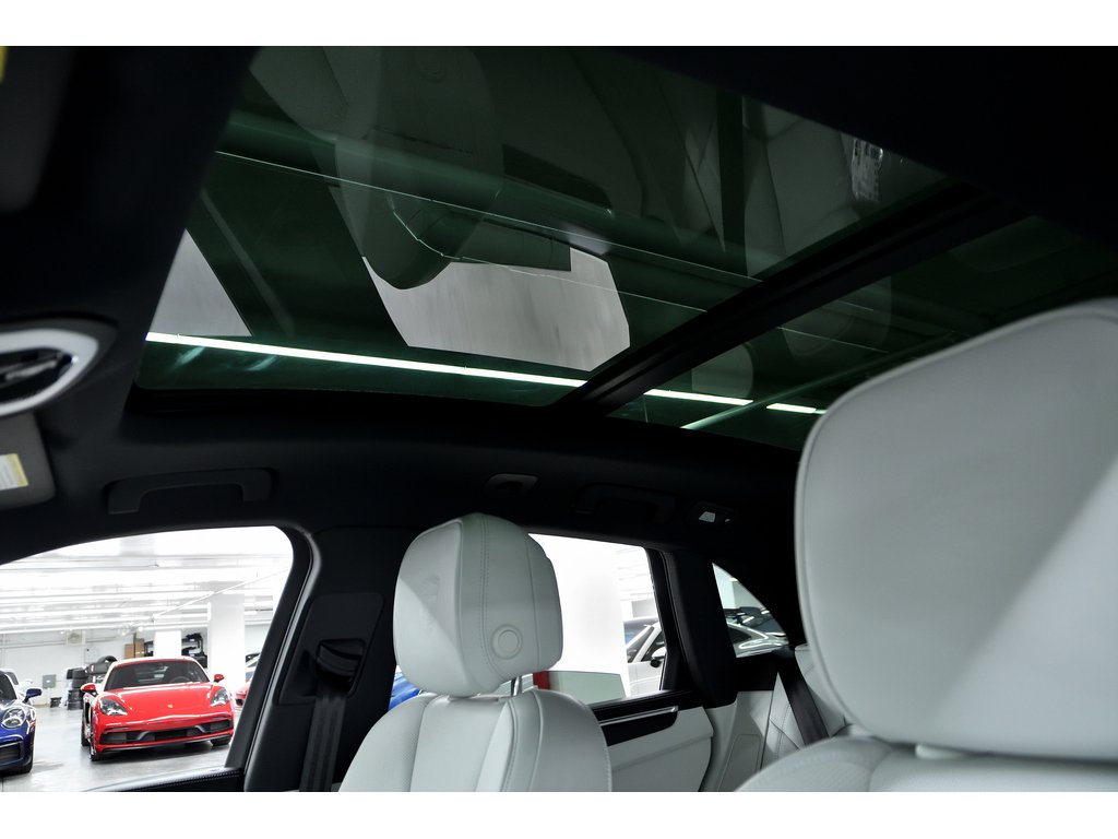 Porsche Macan AWD / Premium Package Plus / BOSE 2024 à Laval, Québec - 17 - w1024h768px