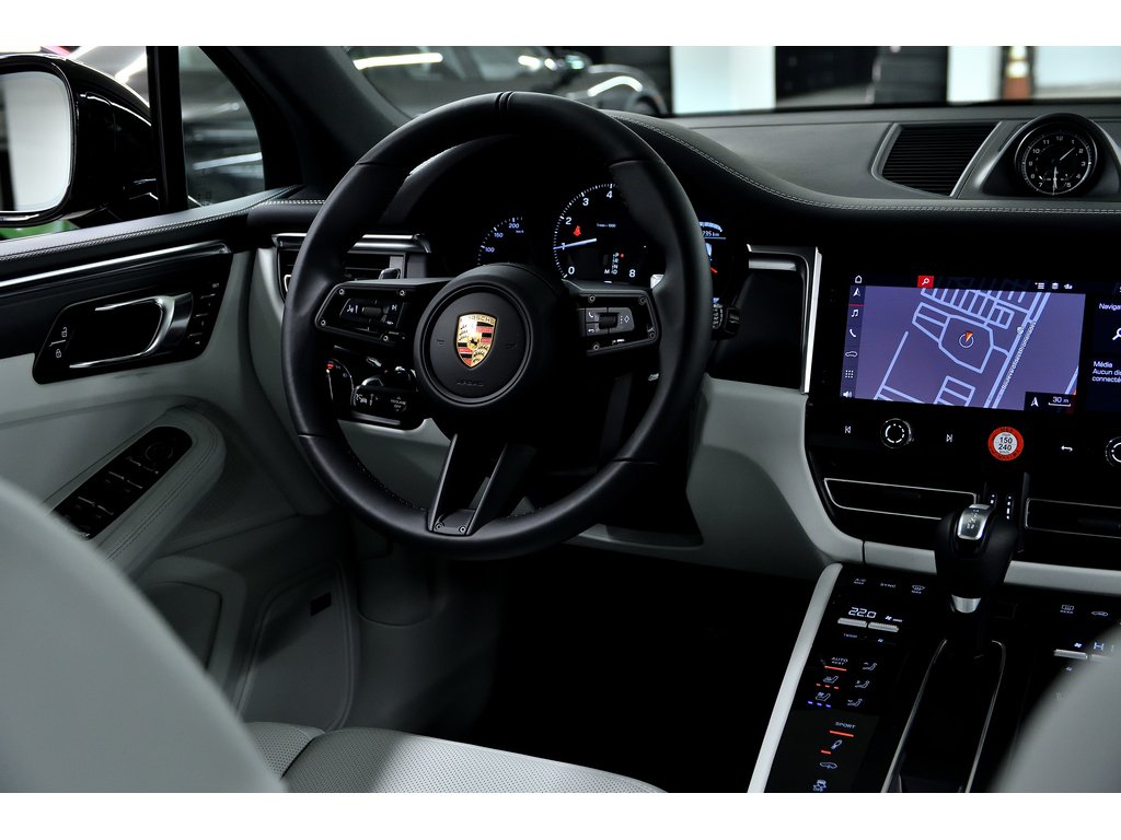 Porsche Macan AWD / Premium Package Plus / BOSE 2024 à Laval, Québec - 38 - w1024h768px