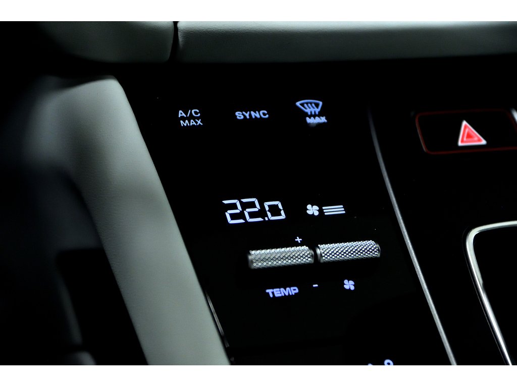 Porsche Macan AWD / Premium Package Plus / BOSE 2024 à Laval, Québec - 26 - w1024h768px