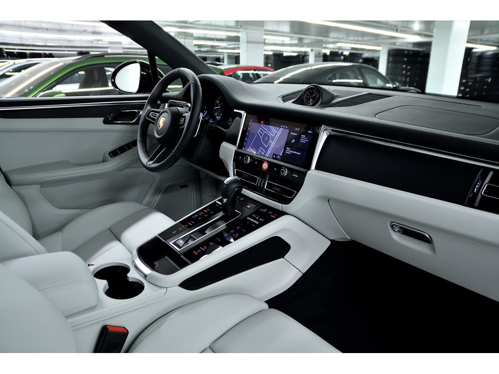 Porsche Macan AWD / Premium Package Plus / BOSE 2024 à Laval, Québec - 30 - w1024h768px