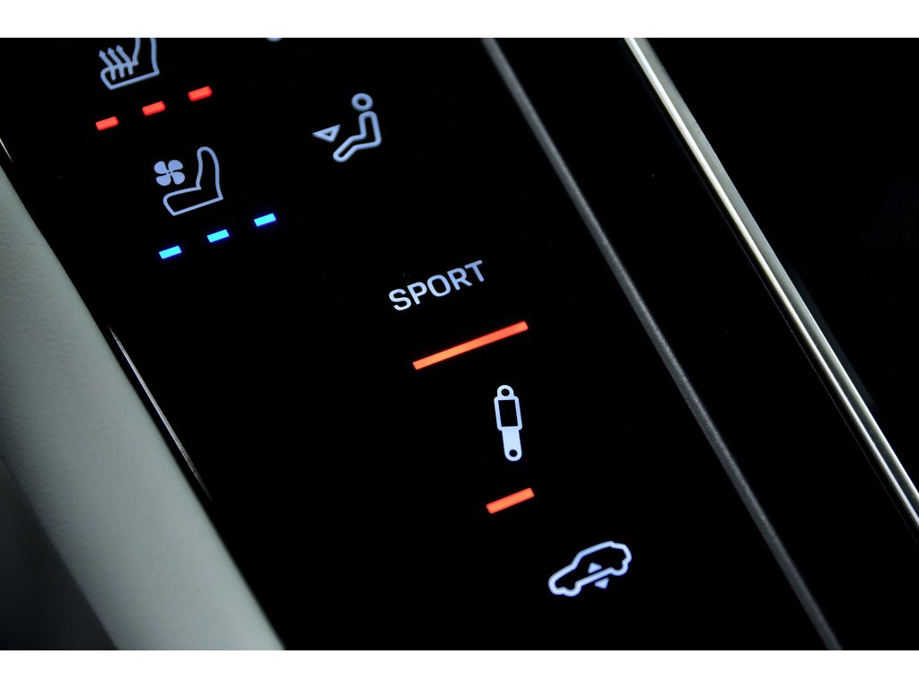 Porsche Macan AWD / Premium Package Plus / BOSE 2024 à Laval, Québec - 27 - w1024h768px