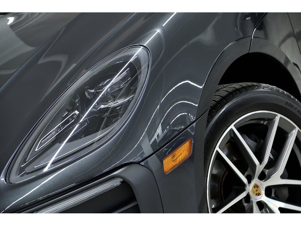 2024 Porsche Macan AWD / Premium Plus Package / BOSE in Laval, Quebec - 8 - w1024h768px