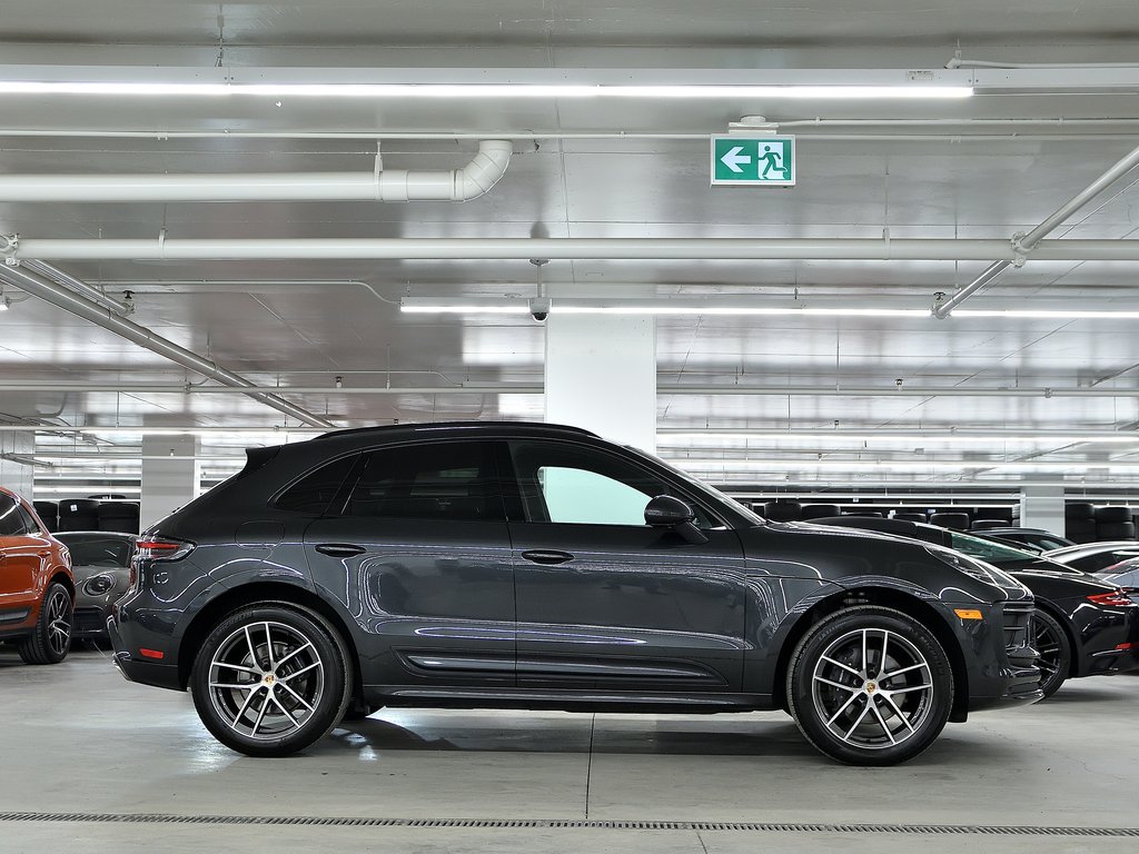 2024 Porsche Macan AWD / Premium Plus Package / BOSE in Laval, Quebec - 2 - w1024h768px