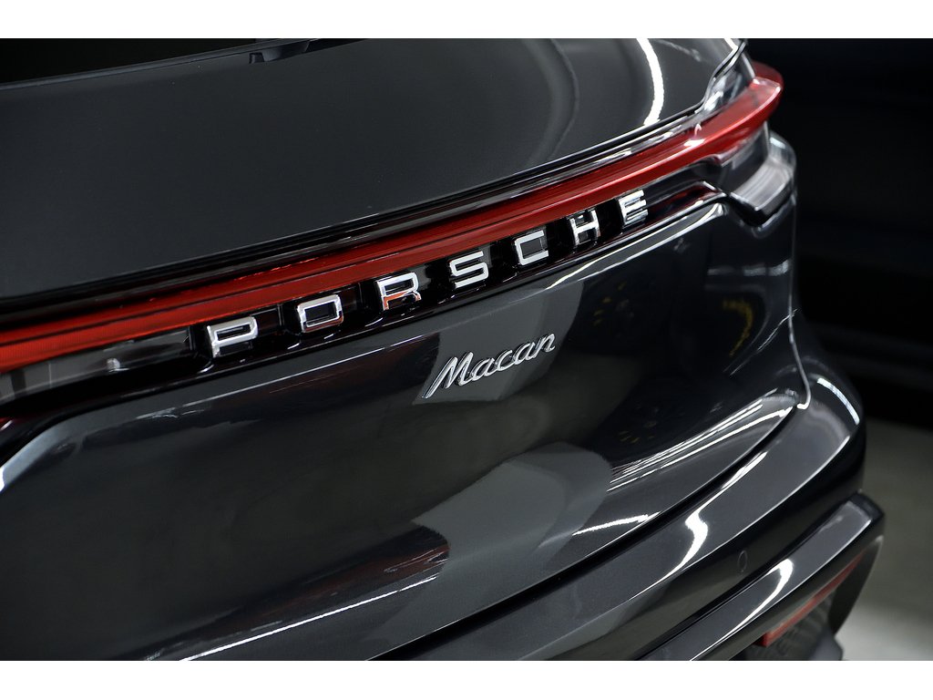 2024 Porsche Macan AWD / Premium Plus Package / BOSE in Laval, Quebec - 37 - w1024h768px