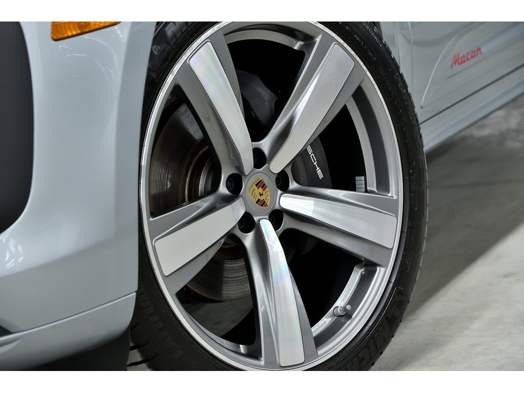 2024 Porsche Macan AWD / Premium Plus Package / BOSE / 18 Ways in Laval, Quebec - 8 - w1024h768px
