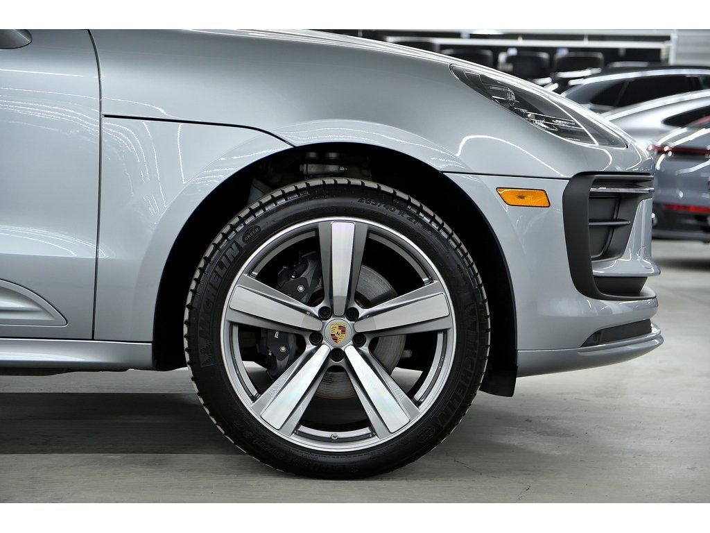 2024 Porsche Macan AWD / Premium Plus Package / BOSE / 18 Ways in Laval, Quebec - 9 - w1024h768px