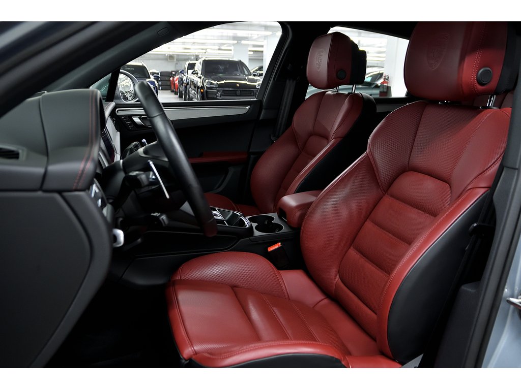 2024 Porsche Macan AWD / Premium Plus Package / BOSE / 18 Ways in Laval, Quebec - 13 - w1024h768px