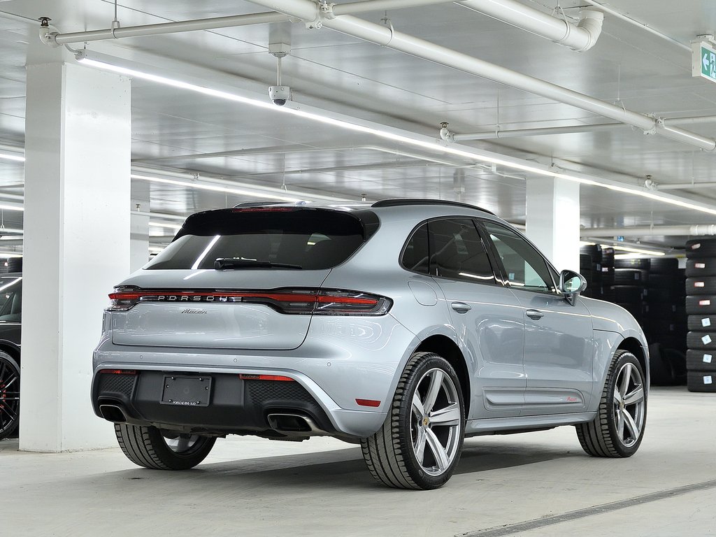 2024 Porsche Macan AWD / Premium Plus Package / BOSE / 18 Ways in Laval, Quebec - 3 - w1024h768px