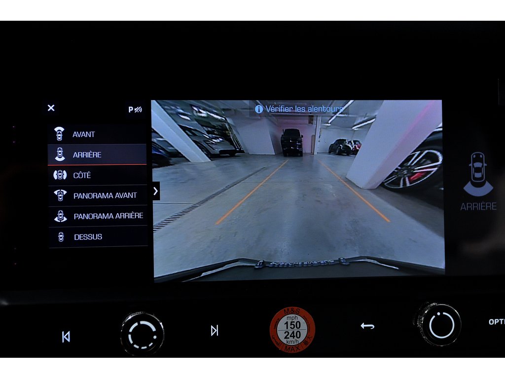 2024 Porsche Macan AWD / Premium Plus Package / BOSE in Laval, Quebec - 23 - w1024h768px