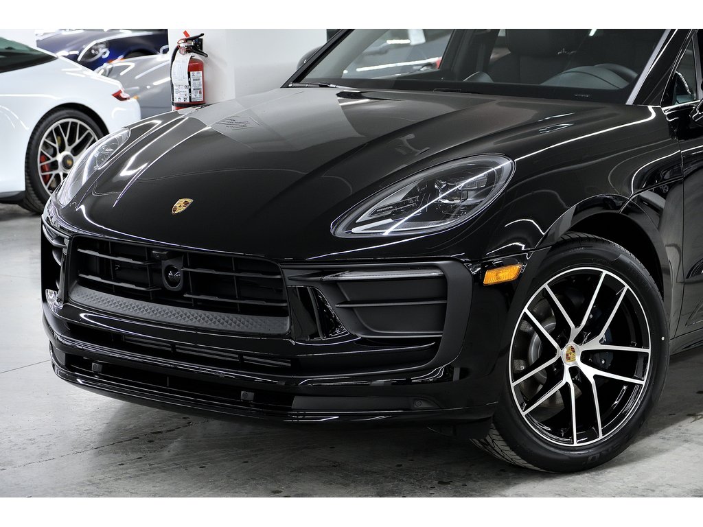 2024 Porsche Macan AWD in Laval, Quebec - 7 - w1024h768px