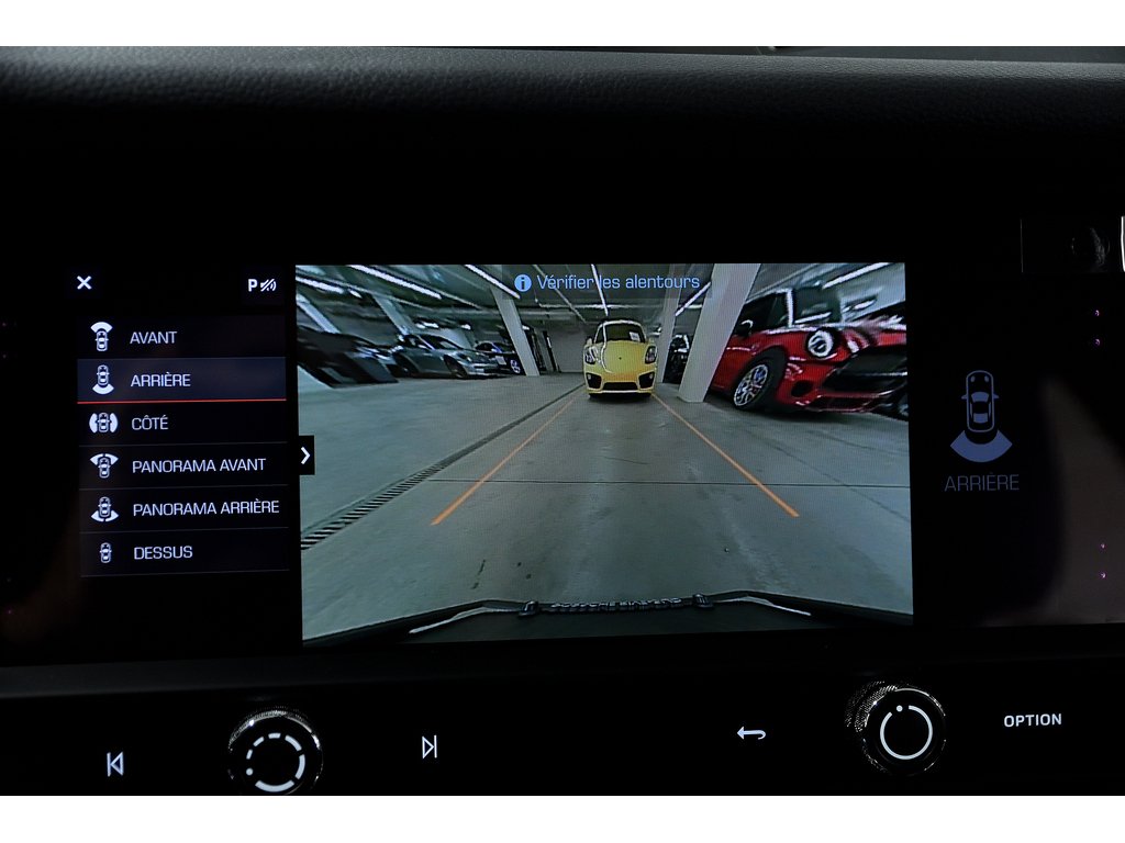 2024 Porsche Macan AWD in Laval, Quebec - 24 - w1024h768px