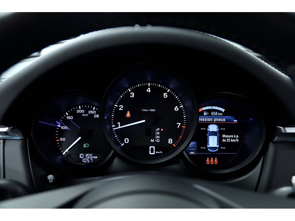 2024 Porsche Macan AWD / Premium Package Plus / BOSE in Laval, Quebec - 16 - w1024h768px