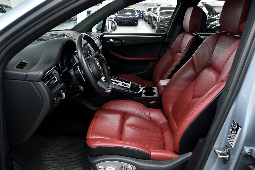 2024 Porsche Macan in Laval, Quebec - 10 - w1024h768px