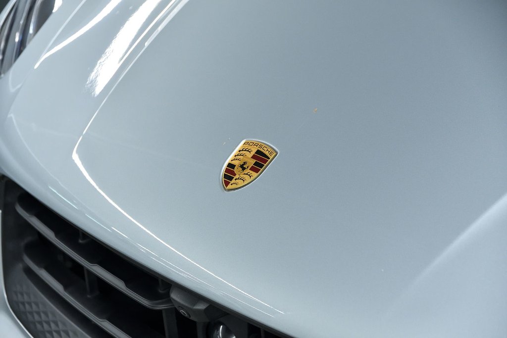 2024 Porsche Macan in Laval, Quebec - 6 - w1024h768px