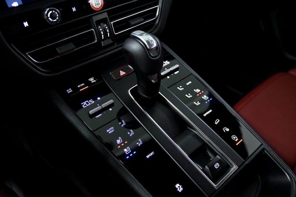 2024 Porsche Macan in Laval, Quebec - 19 - w1024h768px
