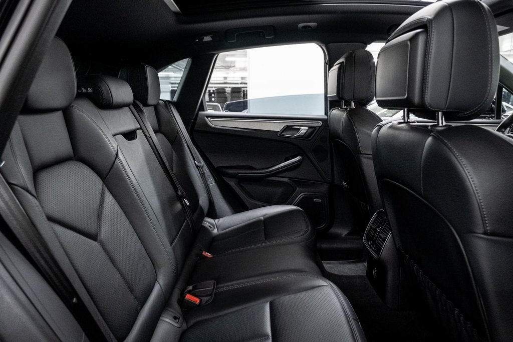 Porsche Macan S 2024 à Laval, Québec - 30 - w1024h768px