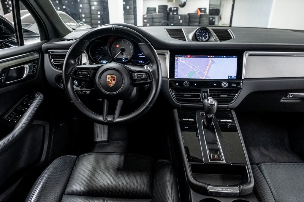 Porsche Macan S 2024 à Laval, Québec - 13 - w1024h768px