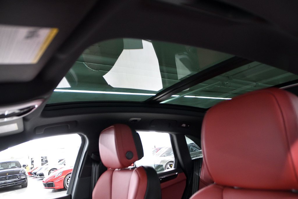 Porsche Macan S 2024 à Laval, Québec - 31 - w1024h768px