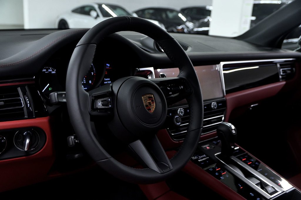 Porsche Macan S 2024 à Laval, Québec - 14 - w1024h768px
