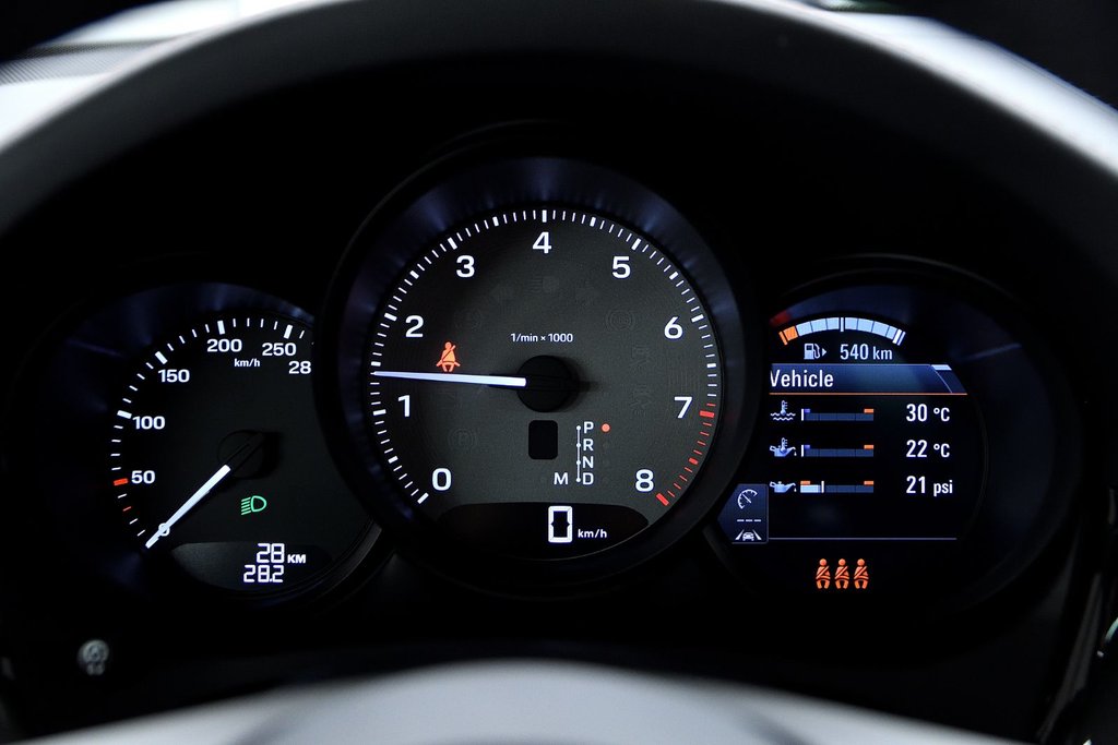 Porsche Macan S 2024 à Laval, Québec - 16 - w1024h768px