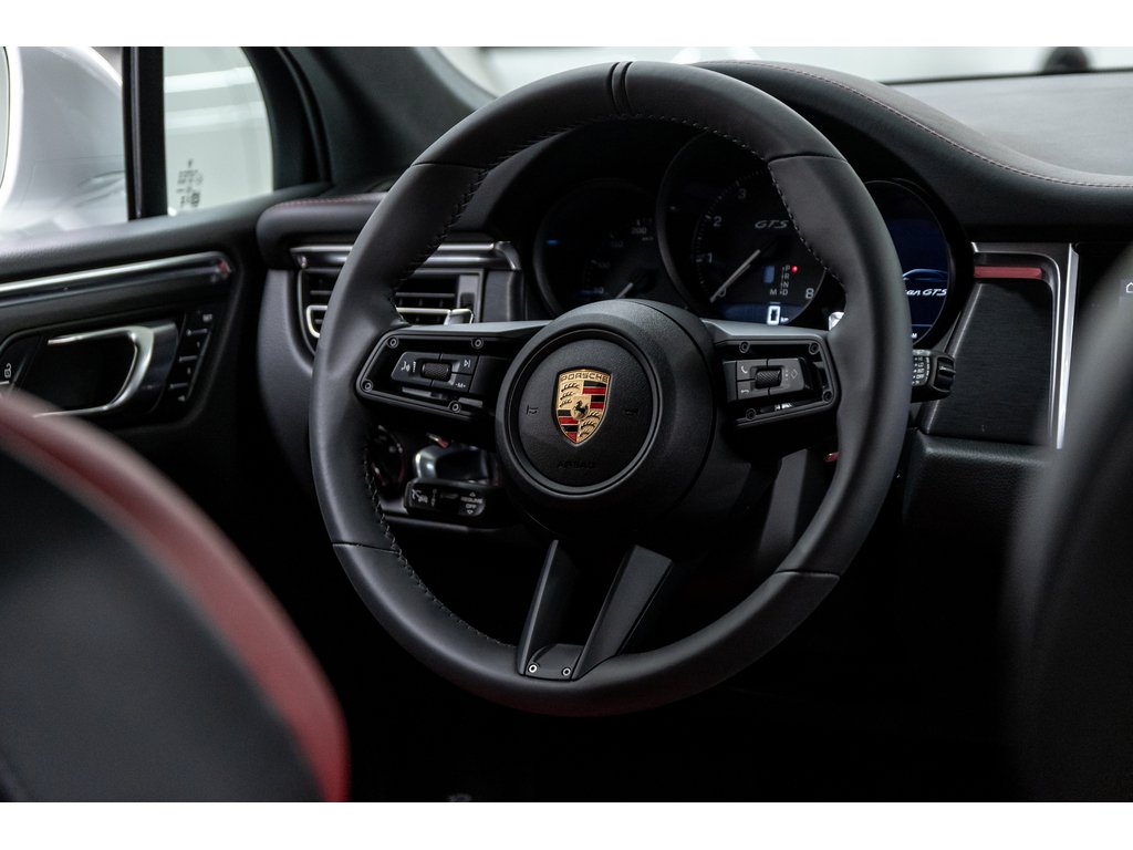 2025 Porsche Macan GTS AWD / Panoramic Roof / BOSE in Laval, Quebec - 30 - w1024h768px