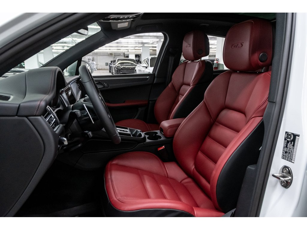 2025 Porsche Macan GTS AWD / Panoramic Roof / BOSE in Laval, Quebec - 16 - w1024h768px