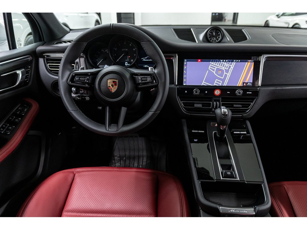 2025 Porsche Macan GTS AWD / Panoramic Roof / BOSE in Laval, Quebec - 32 - w1024h768px