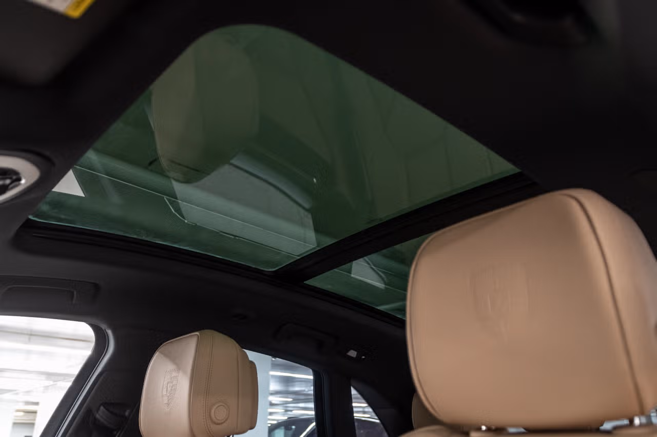 2025 Porsche Macan 2025 Porsche Macan / BOSE / PASM / Panoramic Roof in Laval, Quebec - 21 - w1024h768px