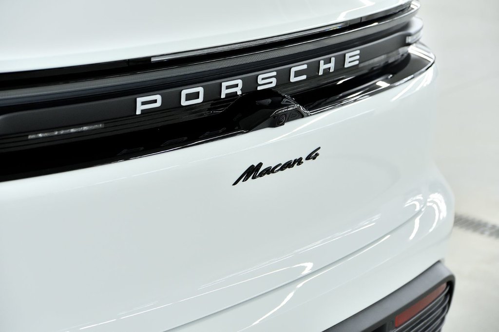 2025 Porsche Macan Electric 4 AWD / Premium Package / Rear Axle in Laval, Quebec - 10 - w1024h768px