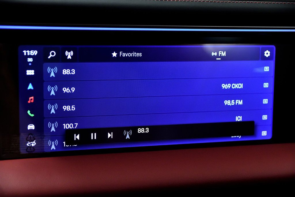 2025 Porsche Macan Electric 4 AWD / Premium Package / Rear Axle in Laval, Quebec - 15 - w1024h768px