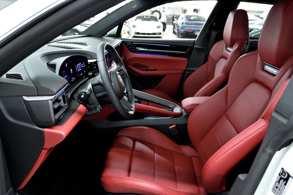 2025 Porsche Macan Electric 4 AWD / Premium Package / Rear Axle in Laval, Quebec - 25 - w1024h768px