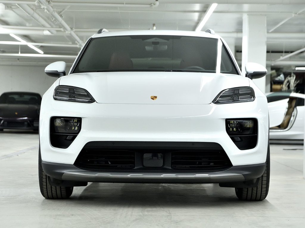 2025 Porsche Macan Electric 4 AWD / Premium Package / Rear Axle in Laval, Quebec - 5 - w1024h768px