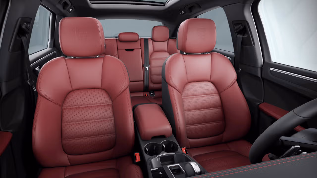 Porsche Macan T 2025 à Laval, Québec - 10 - w1024h768px