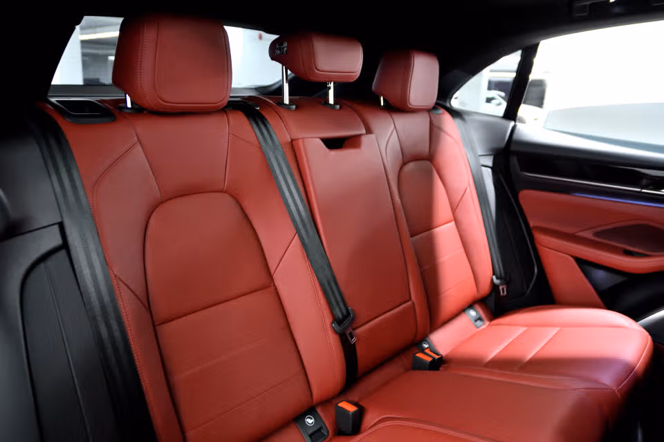 Porsche Macan Electric 4S 2025 à Laval, Québec - 18 - w1024h768px