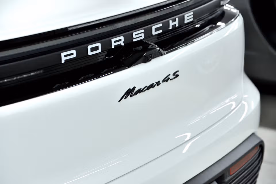 Porsche Macan Electric 4S 2025 à Laval, Québec - 7 - w1024h768px