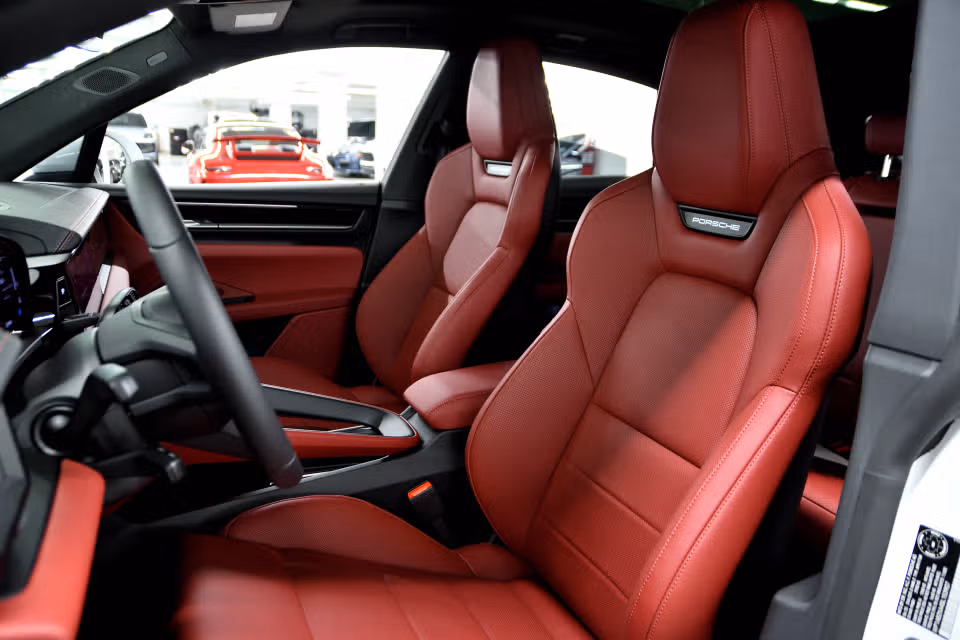 Porsche Macan Electric 4S 2025 à Laval, Québec - 11 - w1024h768px