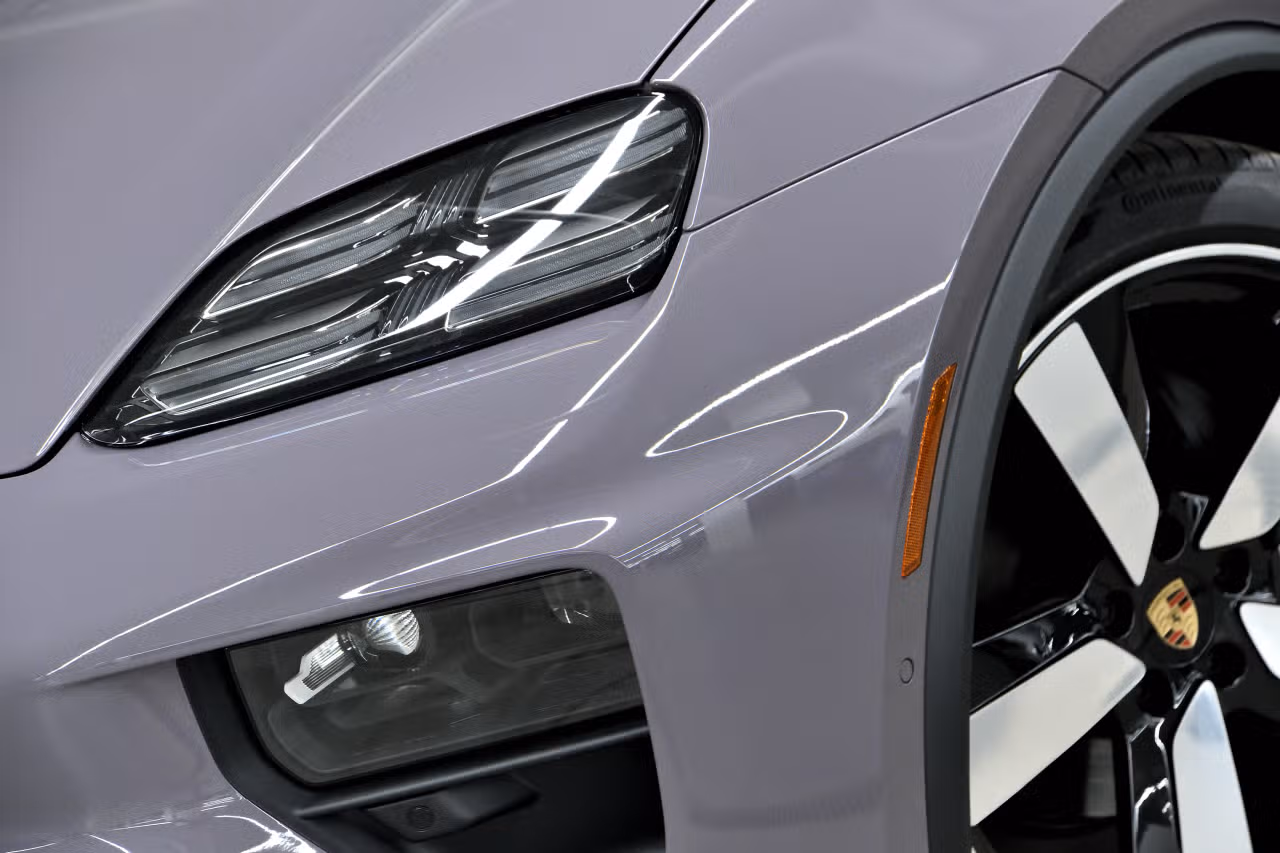 Porsche Macan 4 Électrique 2025 à Laval, Québec - 10 - w1024h768px