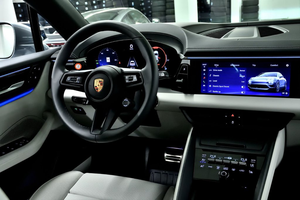 Porsche Macan Electric 4S 2025 à Laval, Québec - 17 - w1024h768px