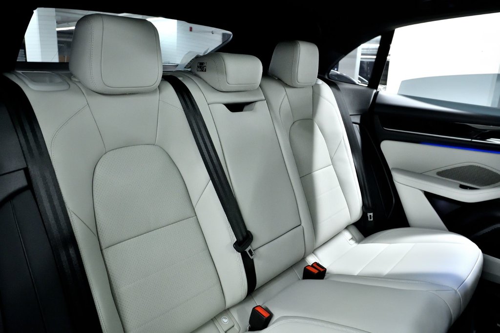 Porsche Macan Electric 4S 2025 à Laval, Québec - 39 - w1024h768px