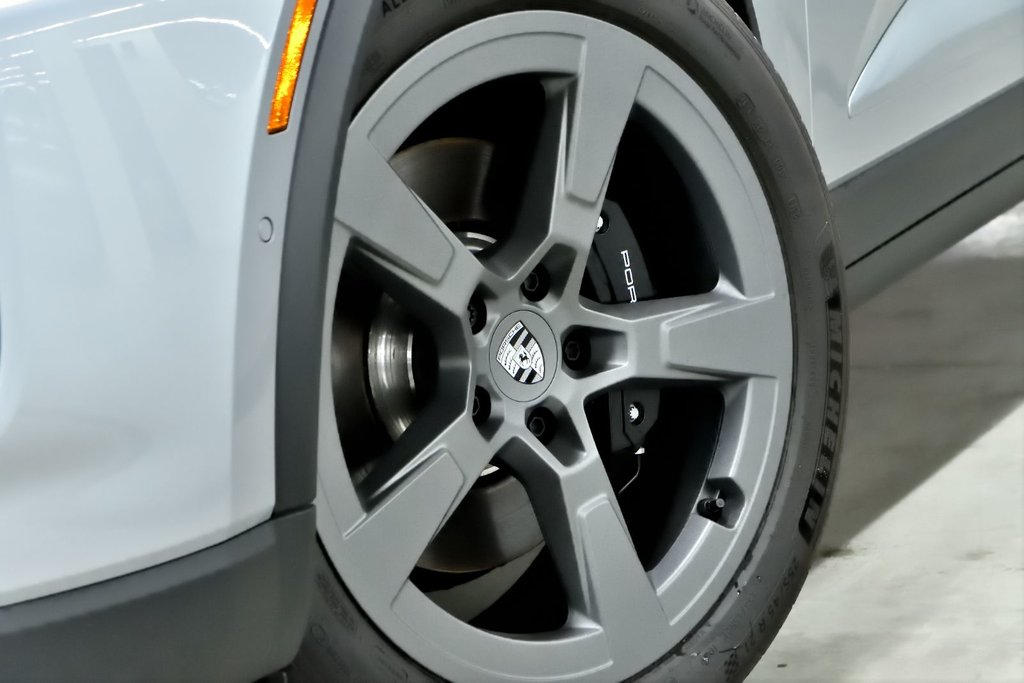 Porsche Macan Electric 4S 2025 à Laval, Québec - 8 - w1024h768px
