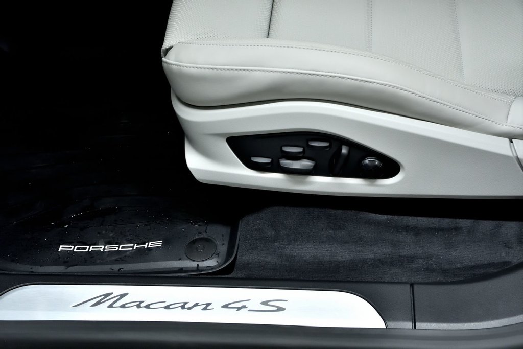 Porsche Macan Electric 4S 2025 à Laval, Québec - 36 - w1024h768px