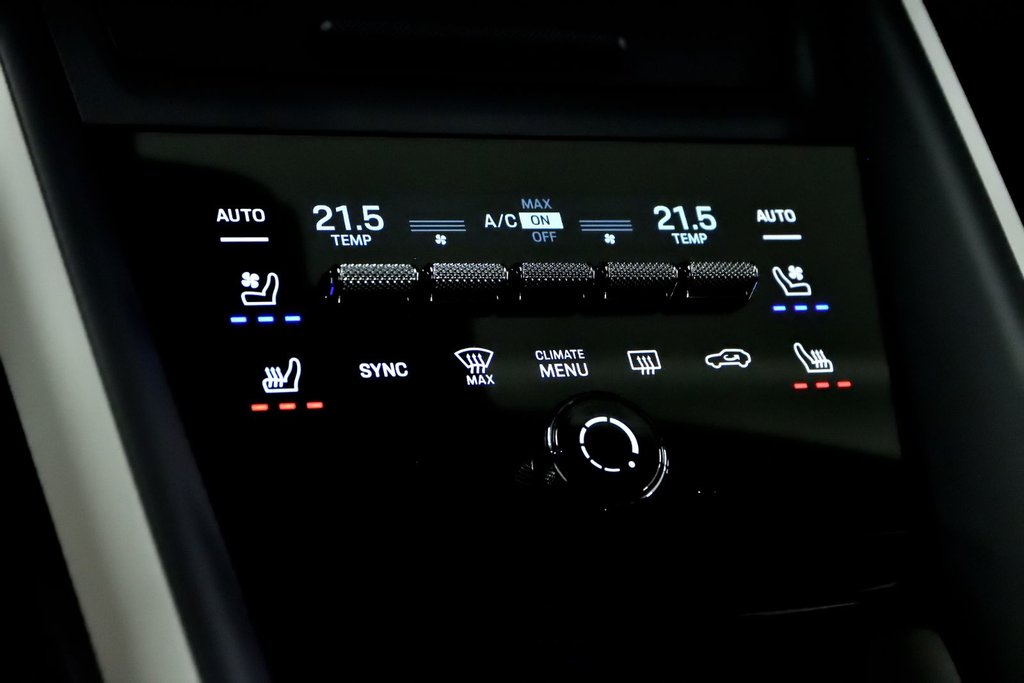 Porsche Macan Electric 4S 2025 à Laval, Québec - 32 - w1024h768px