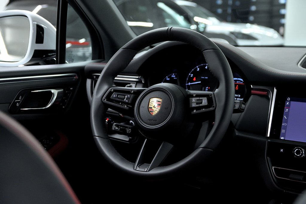 Porsche Macan  2025 à Laval, Québec - 39 - w1024h768px