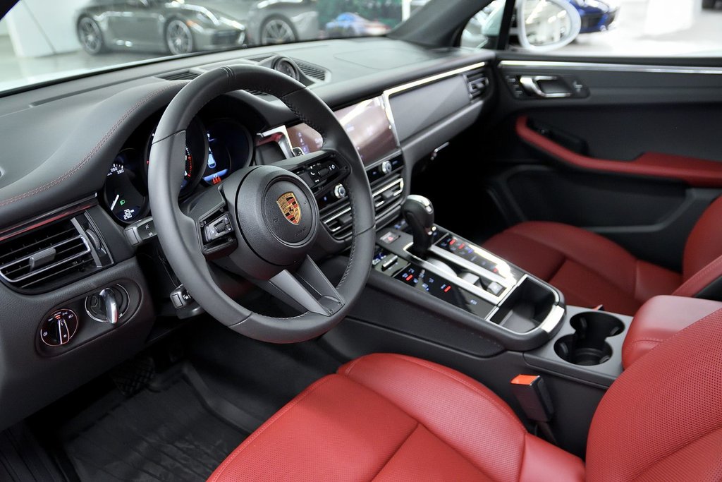 Porsche Macan  2025 à Laval, Québec - 16 - w1024h768px