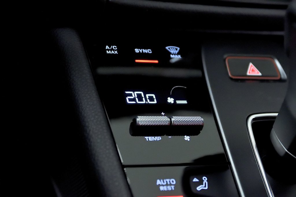 Porsche Macan  2025 à Laval, Québec - 25 - w1024h768px